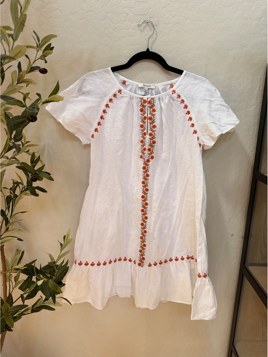 Madewell Dresses & Skirts - Madewell Embroidered Linen Dress